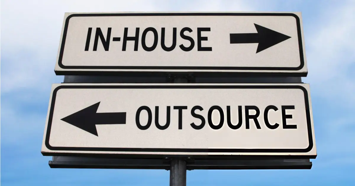 Payroll Outsourcing vs In-House Payroll: Which Is Better?