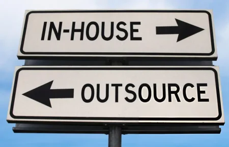 Payroll Outsourcing vs In-House Payroll: Which Is Better?