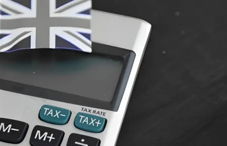 Why UK Businesses Should Outsource Payroll